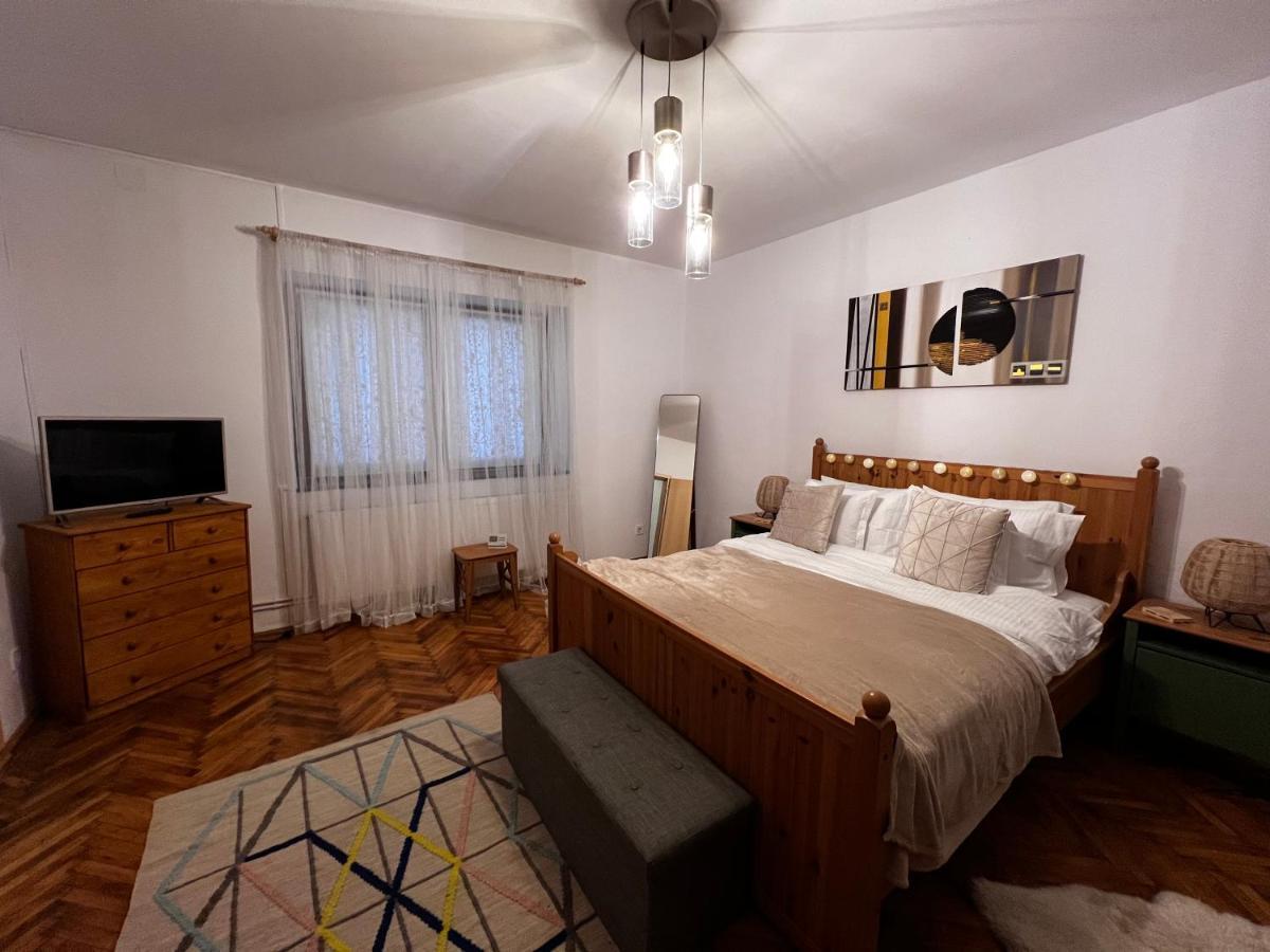Apartamento Eden Garden Braşov Exterior foto