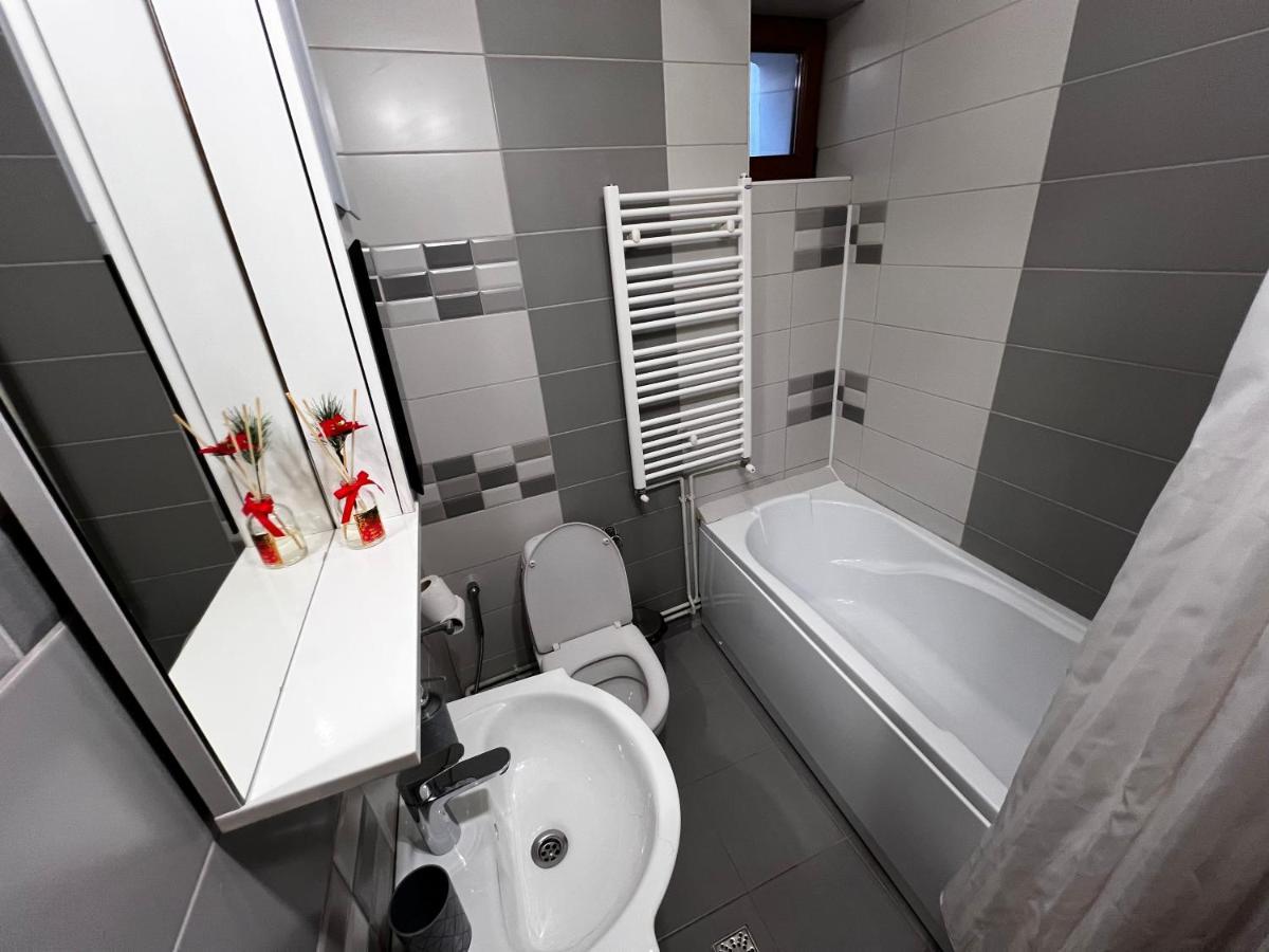 Apartamento Eden Garden Braşov Exterior foto