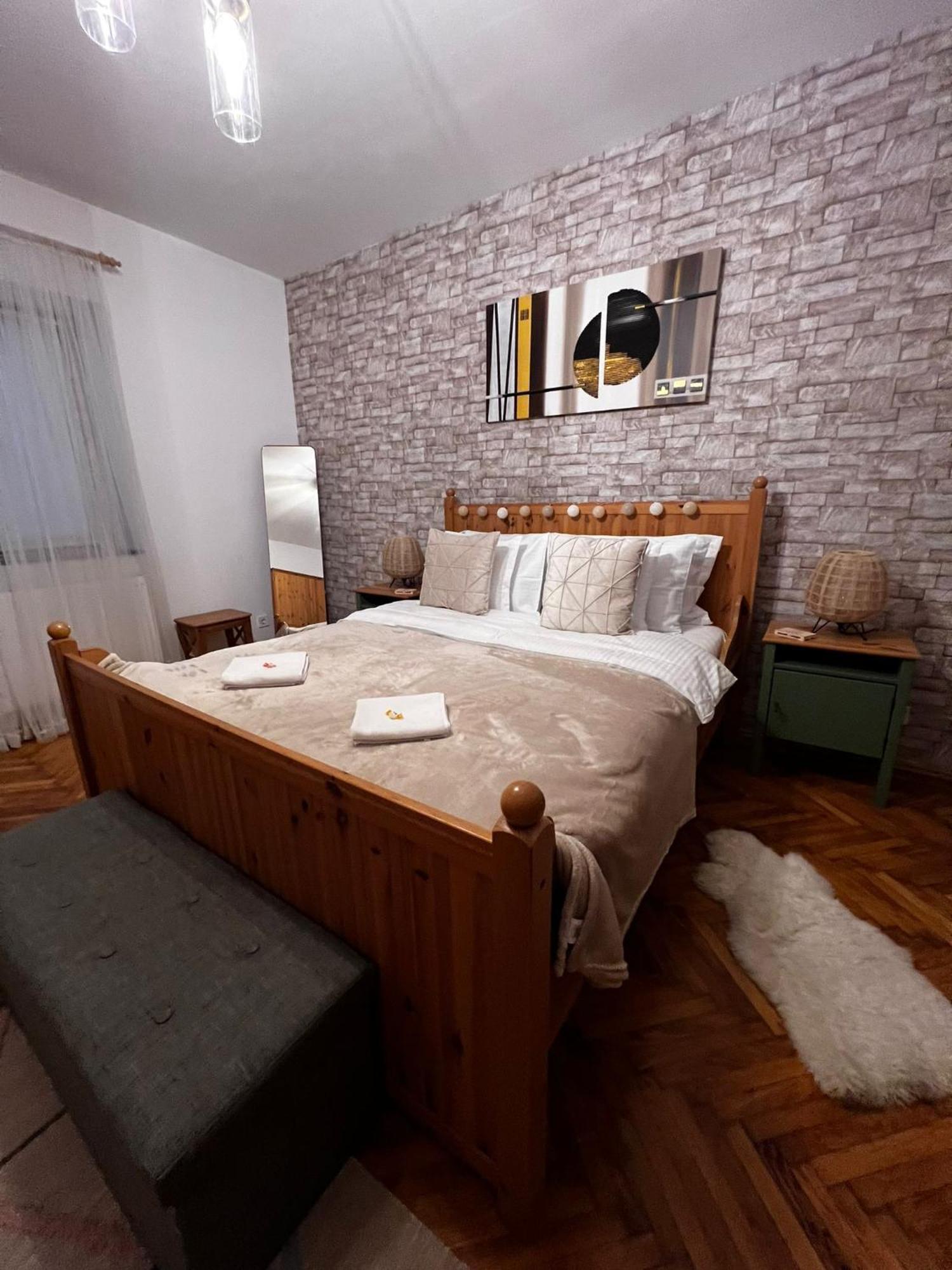 Apartamento Eden Garden Braşov Exterior foto